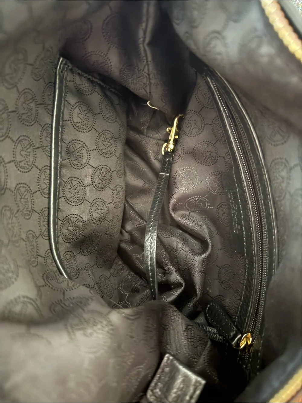 Michael Kors Black Pebbled Leather Crossbody Bag – Gold Hardware